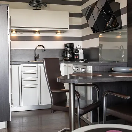 Encoreone Apartament *